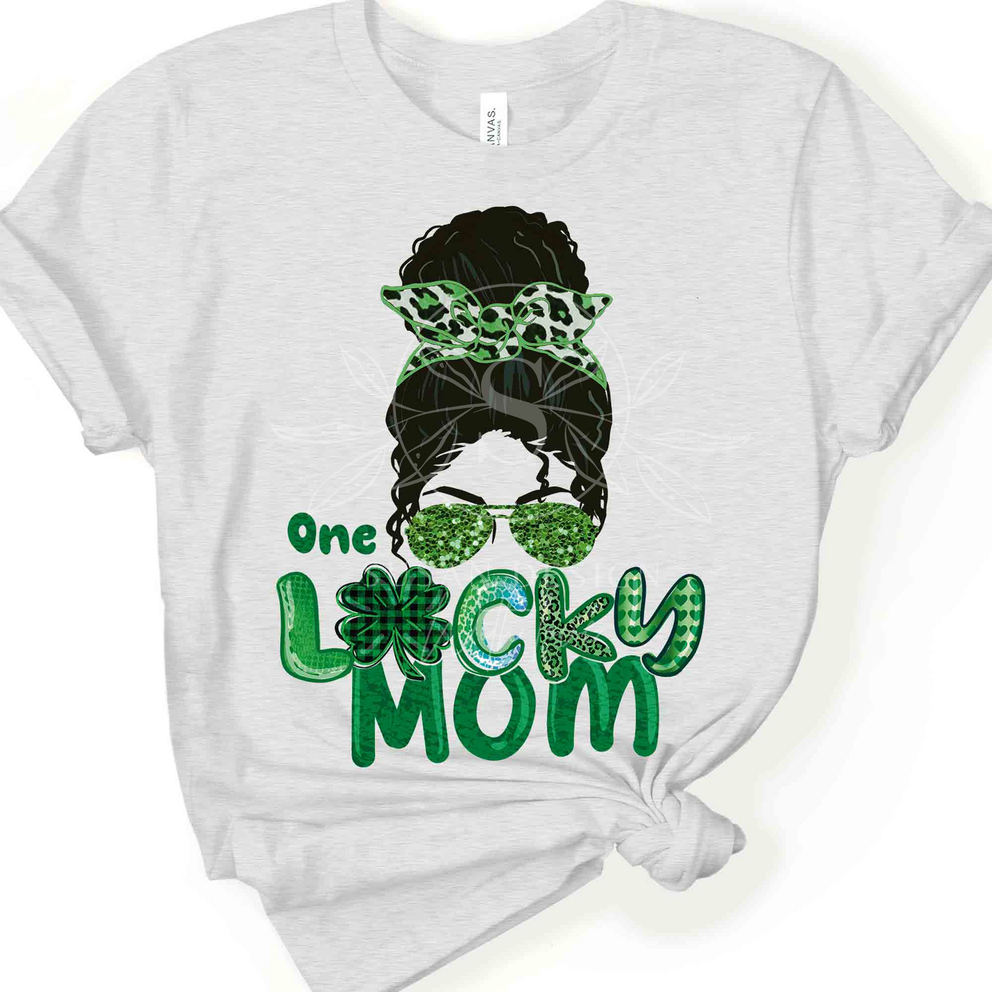 One Lucky Mom Messy bun PNG Sublimation, St Patricks Day