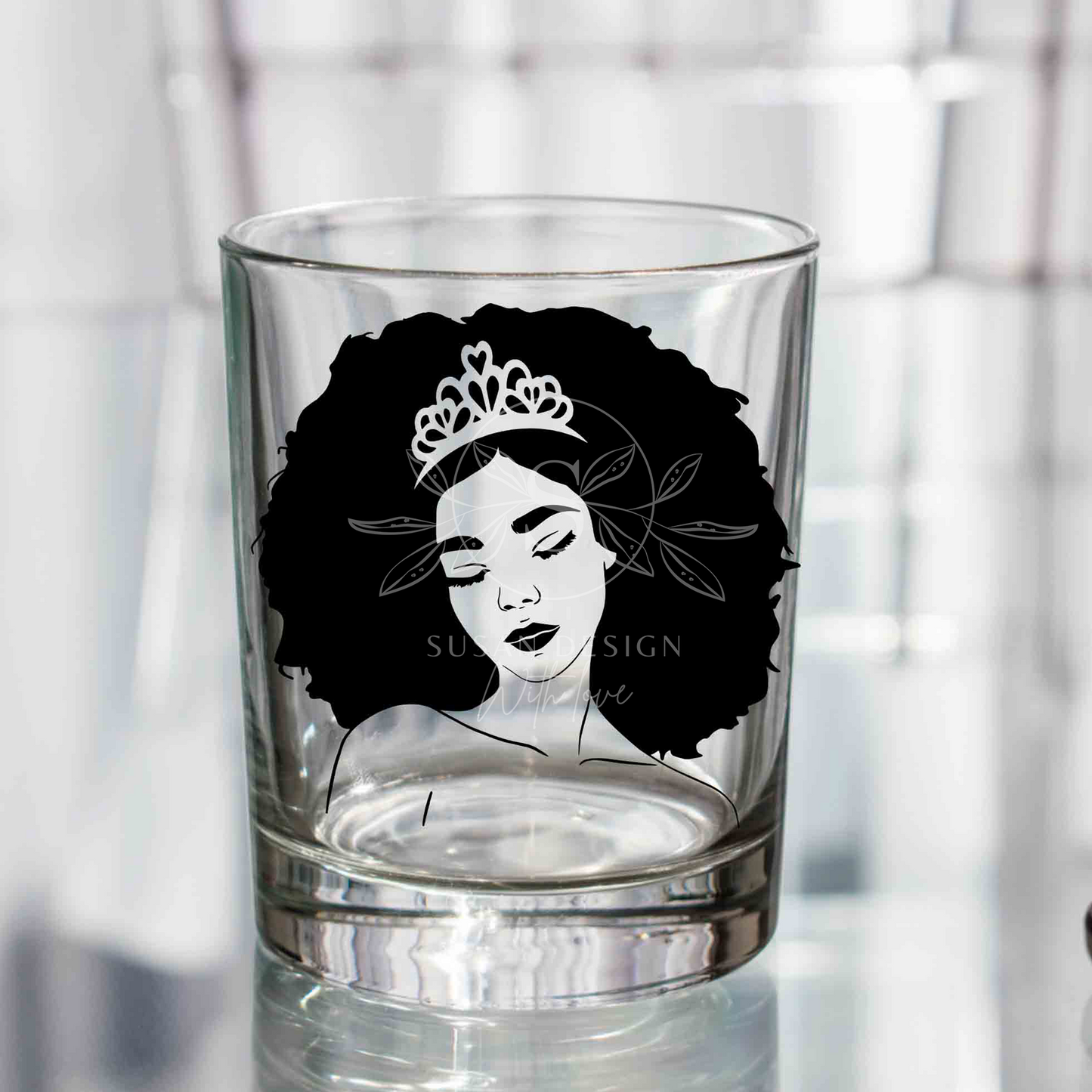 Black Queen SVG file for Cricut short design